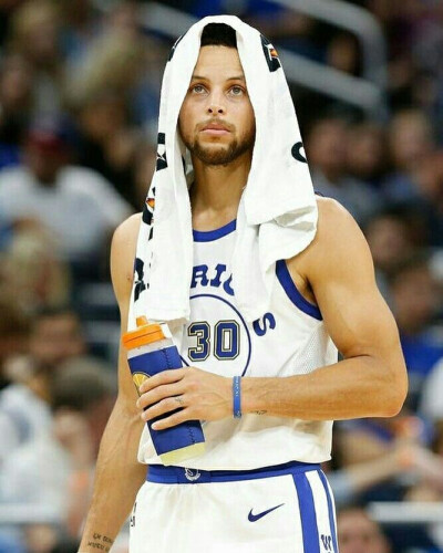 塞鸟此前因 塞鸟此前因